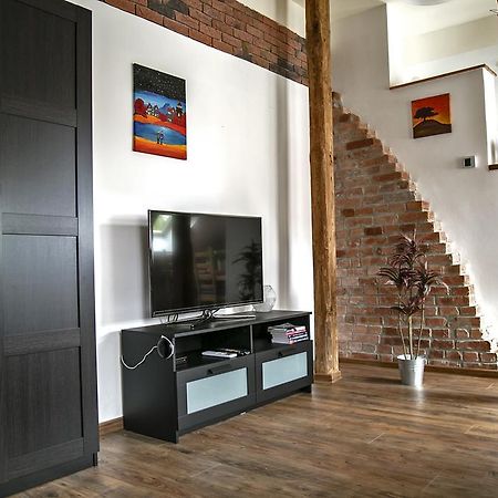 Apartament Przy Rynku Ополе Экстерьер фото